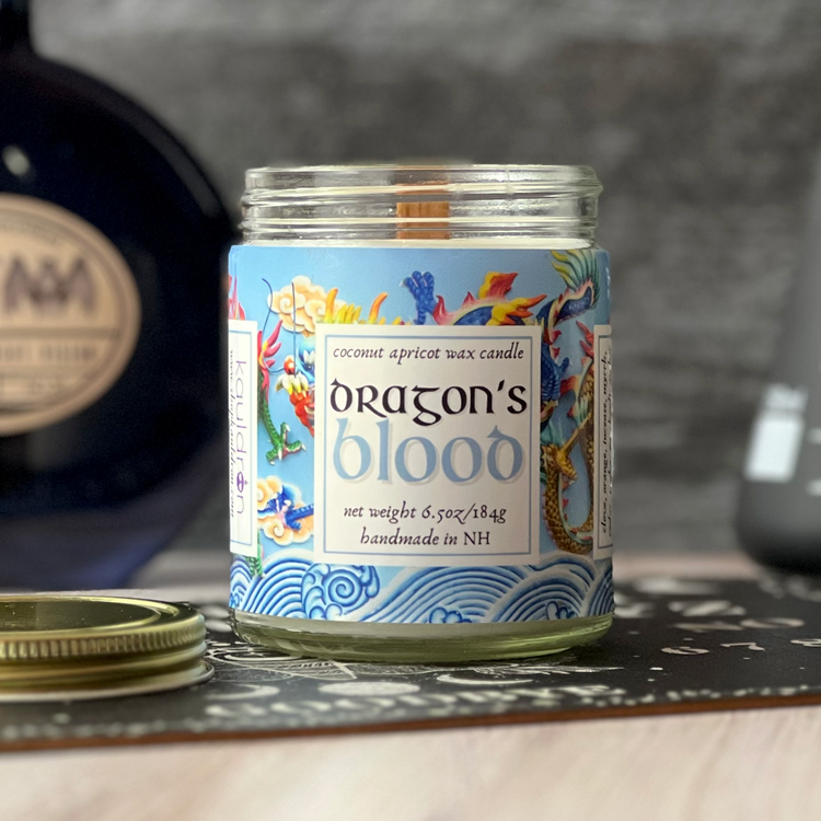 Dragon's Blood Wooden Wick Candle